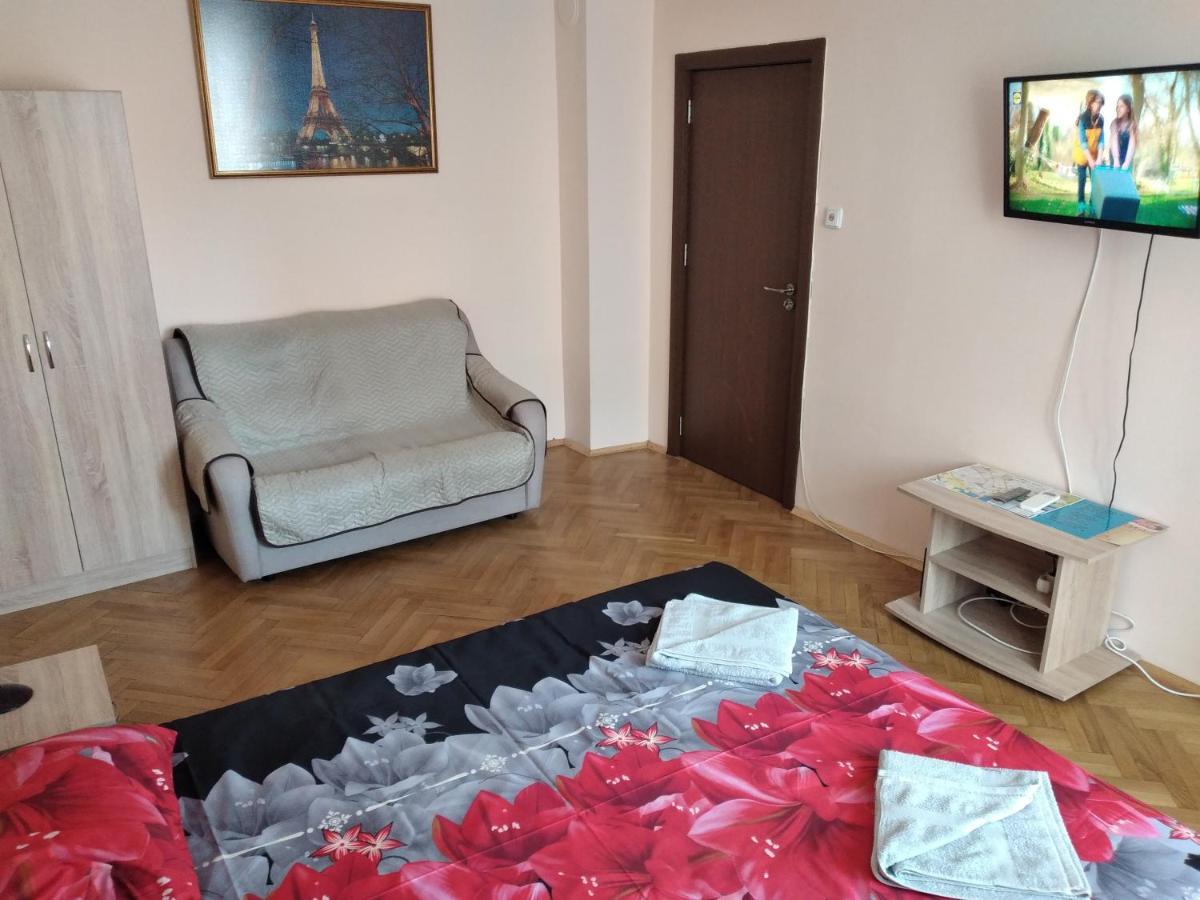 Варна Хостел Kültér fotó